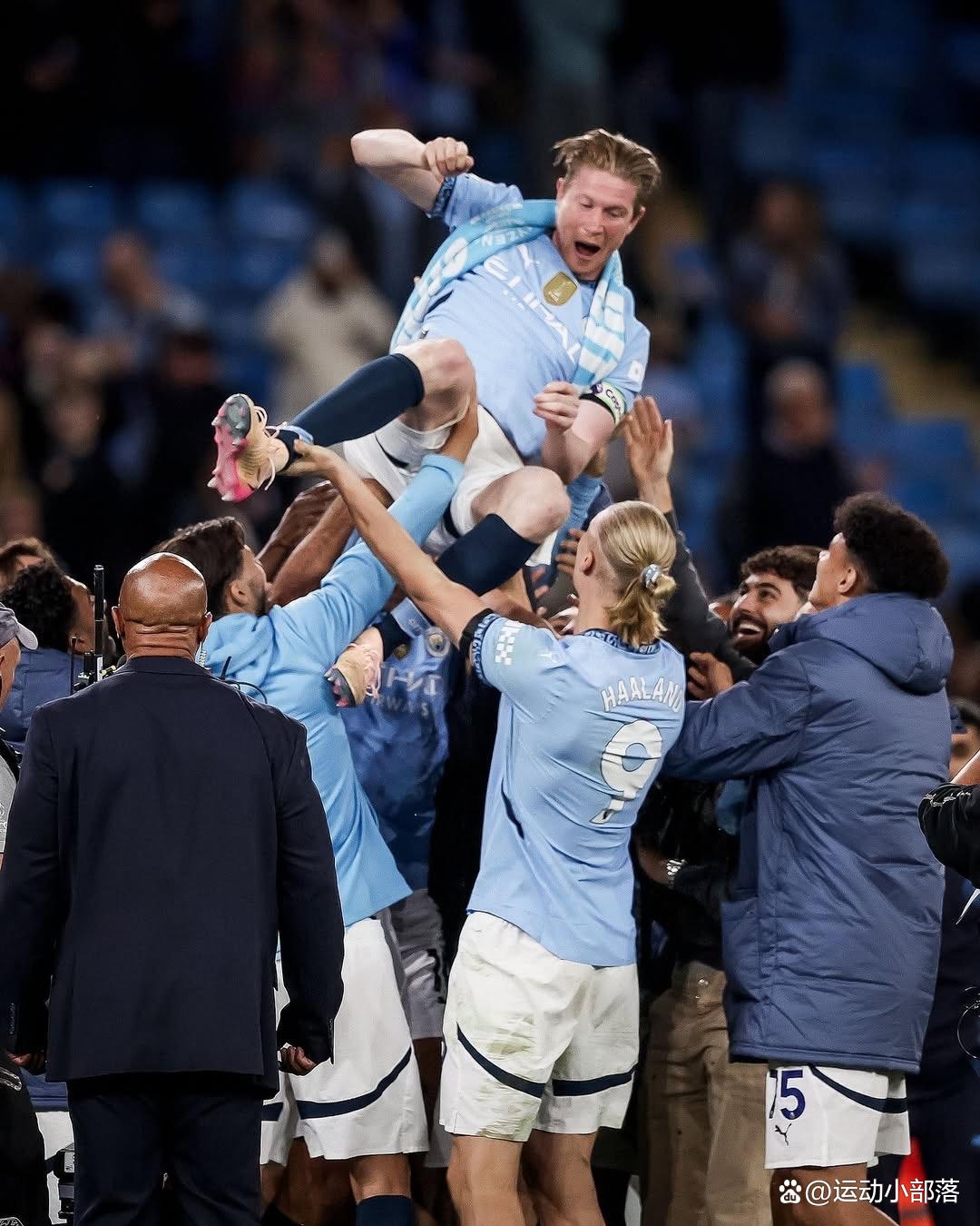 关于德布劳内在巴塞罗那比赛中惊险取胜,精彩发挥引发热议!的信息 关于德布劳内在巴塞罗那比赛中惊险取胜,精彩发挥引发热议!的信息