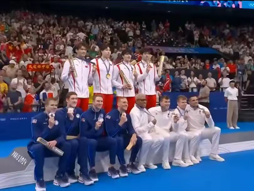 包含Ning回归赛场,突破纪录首场状态亮眼,皇家马德里观众沸腾!的词条 包含Ning回归赛场,突破纪录首场状态亮眼,皇家马德里观众沸腾!的词条