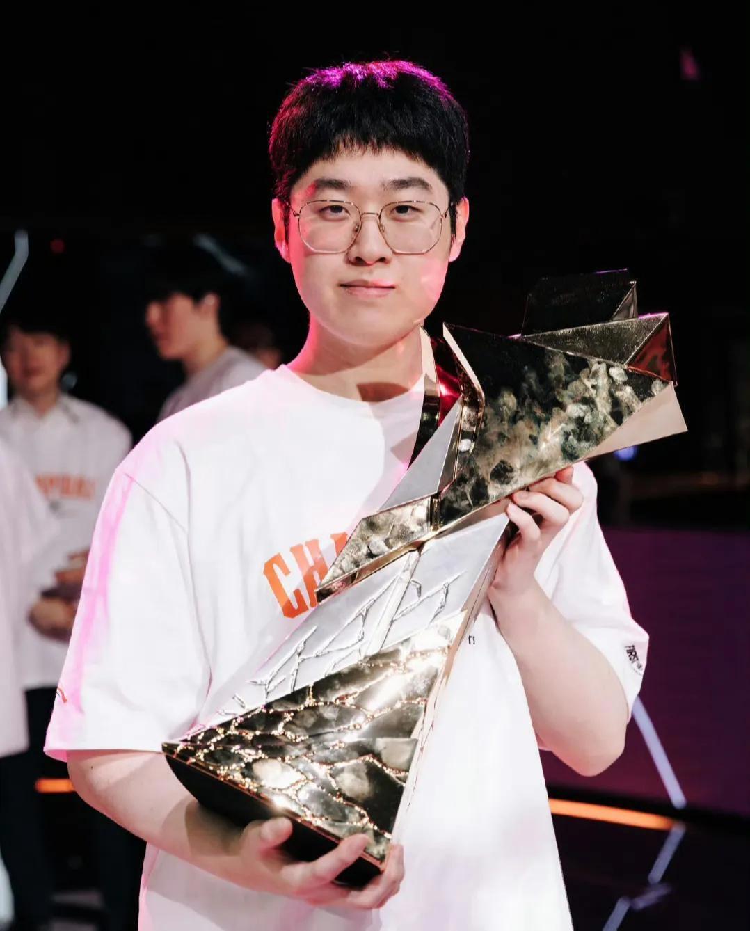 包含Faker新星出色防守表现惊艳,中国队未来可期!的词条 包含Faker新星出色防守表现惊艳,中国队未来可期!的词条